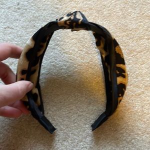 NWOT Silky Leopard Knotted Headband